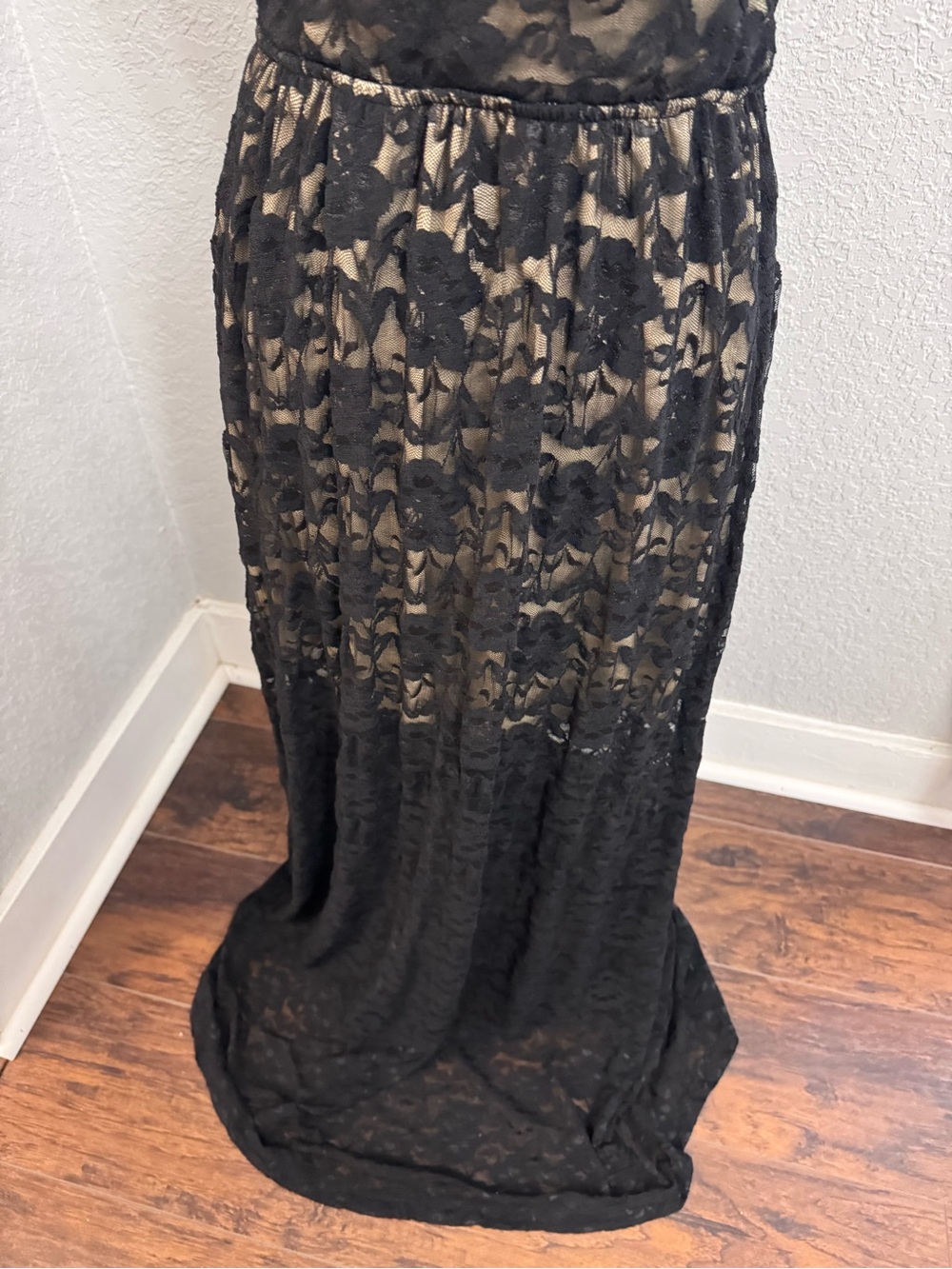 Lovely Day Black Lace Strapless Evening Gown - Picture 3 of 5